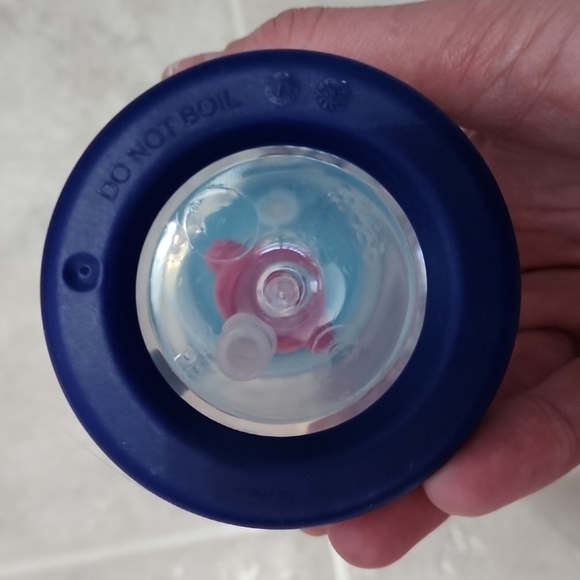 Mickey mouse cup/ sippy with straw the first years - Picture 3 of 4